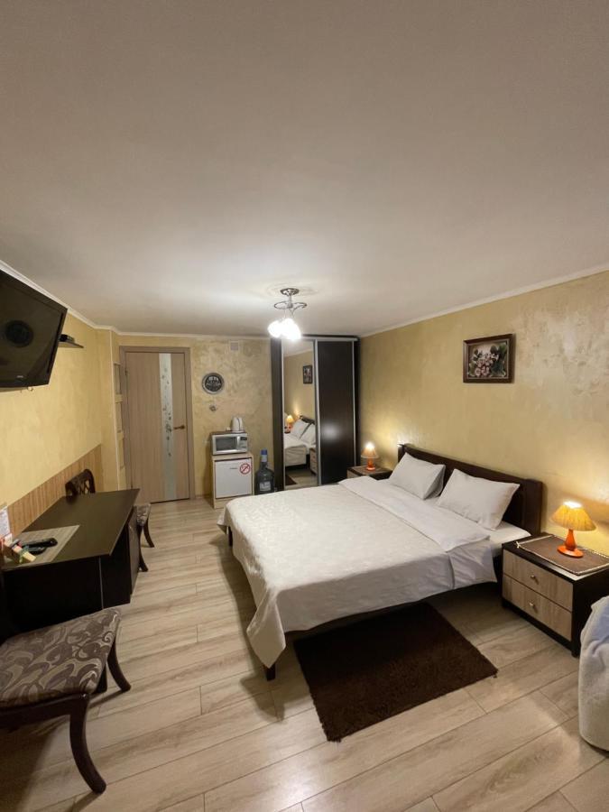 Guest House Sunrise Kamyanets-Podilski Dış mekan fotoğraf