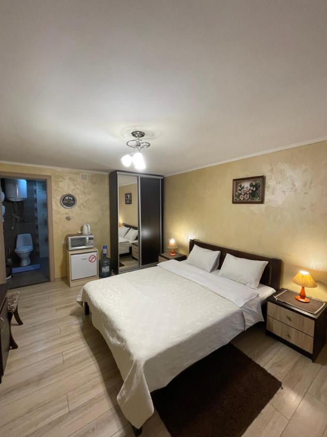 Guest House Sunrise Kamyanets-Podilski Dış mekan fotoğraf